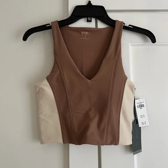 NWT Abercrombie & Fitch Curve Love Workout Top - Picture 1 of 4